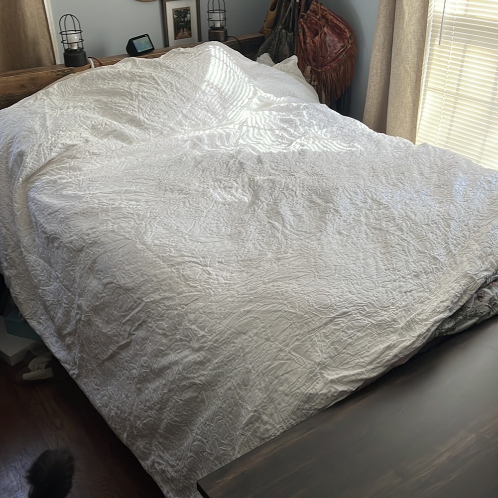 Pottery Barn white percale duvet cover King size - Picture 3 of 12